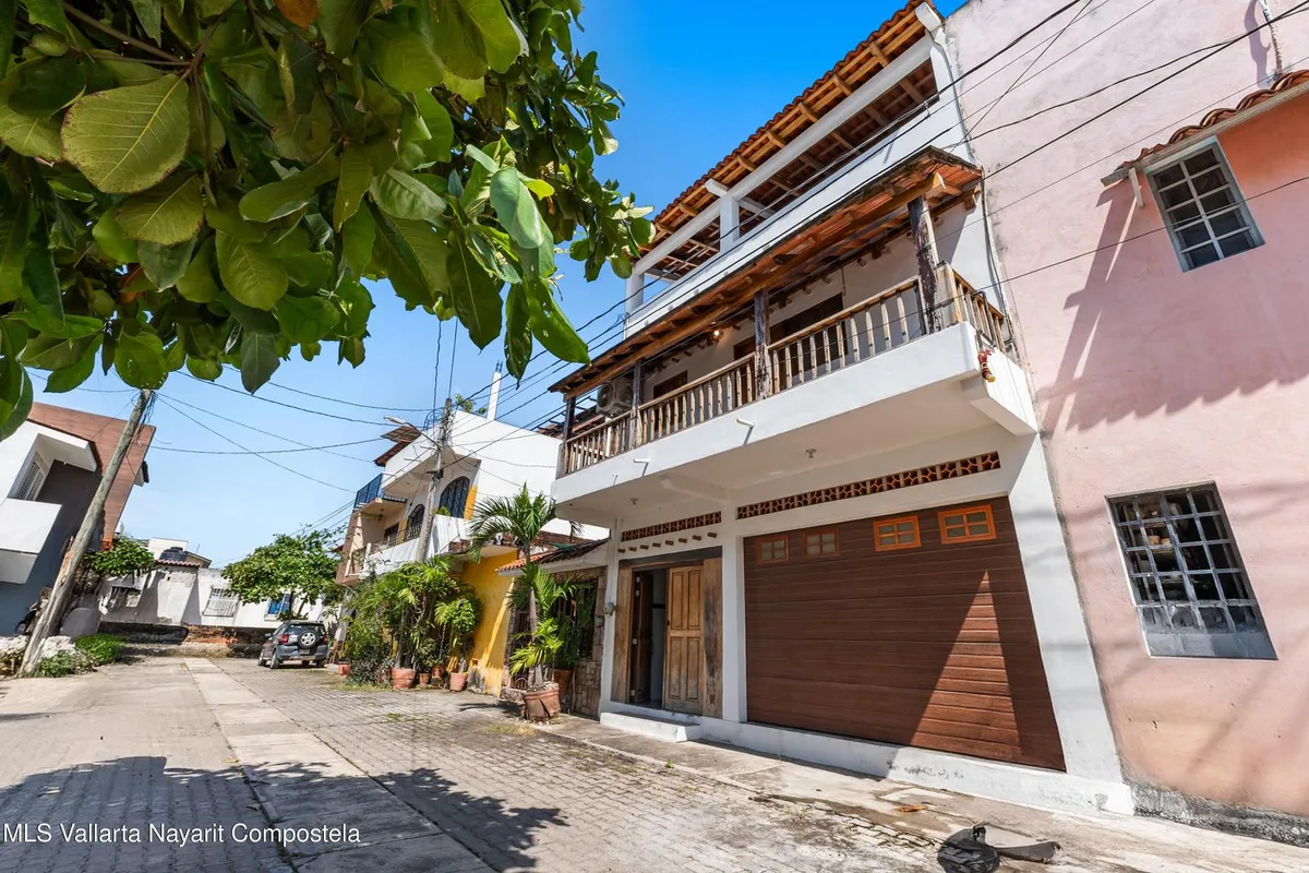 Casa Parota 105 Andador Antonio Caso